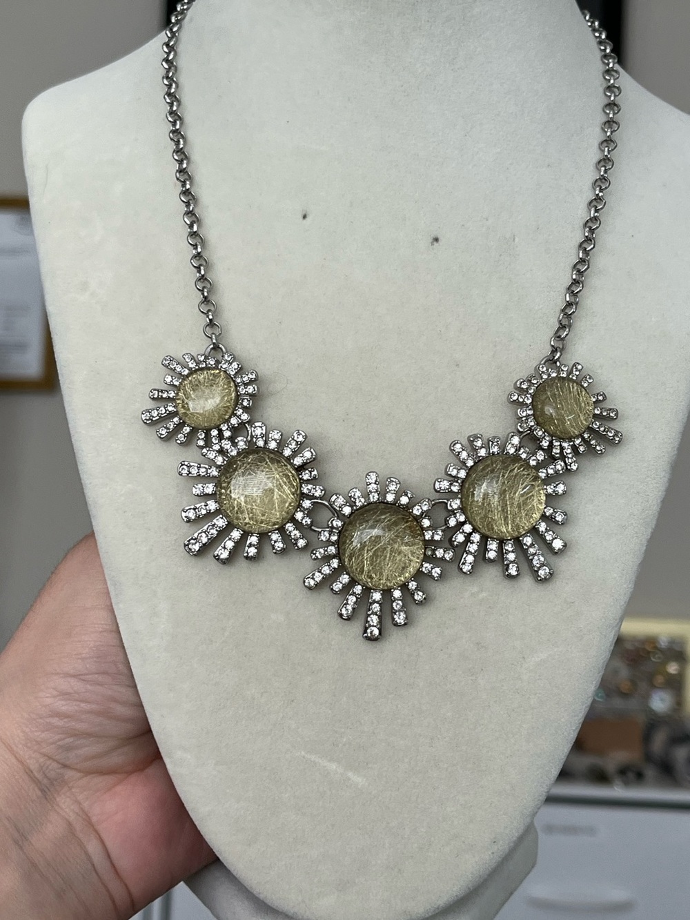 ANN TAYLOR Necklace Silver Tone Rhinestone Accents Starburst Statement 22”
